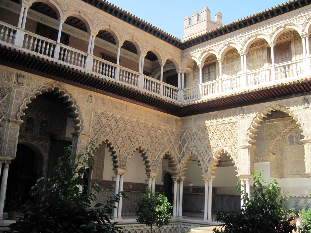 -Alcazar- bellissimo angolo esterno